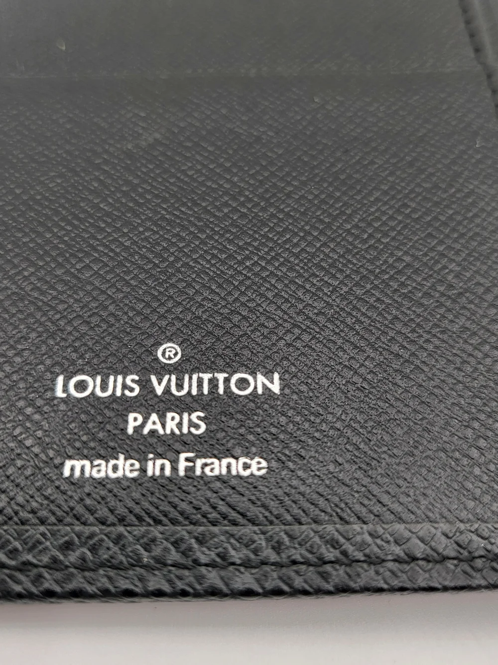 LOUIS VUITTON Taiga Porte Valeurs Organizer Wallet Black..Authentic..